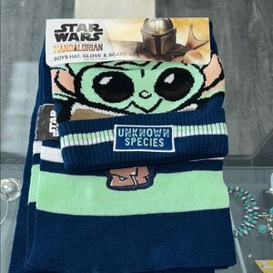 Star Wars Mandalorian Green and Blue Winter Set
